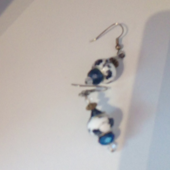 Blue earrings - Picture 4 of 6